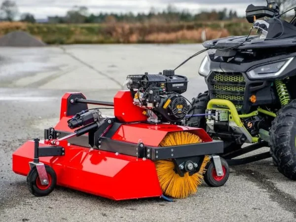 Rotációs seprőkefe Briggs & Stratton motorral - 6.5HP