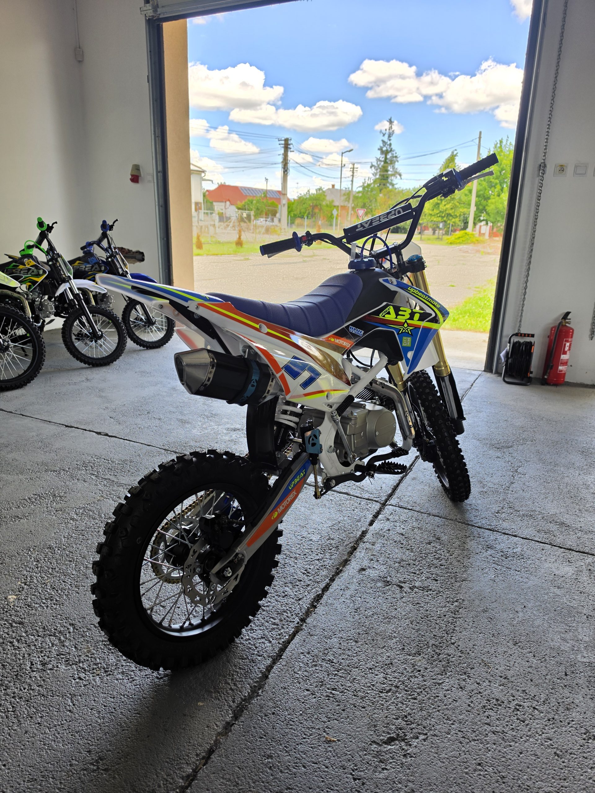 UPBEAT 125ccm dirt bike (kék) - Image 7