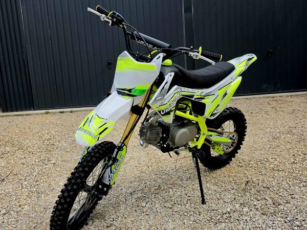 UPBEAT 125ccm dirt bike (neon zöld - önindítós)