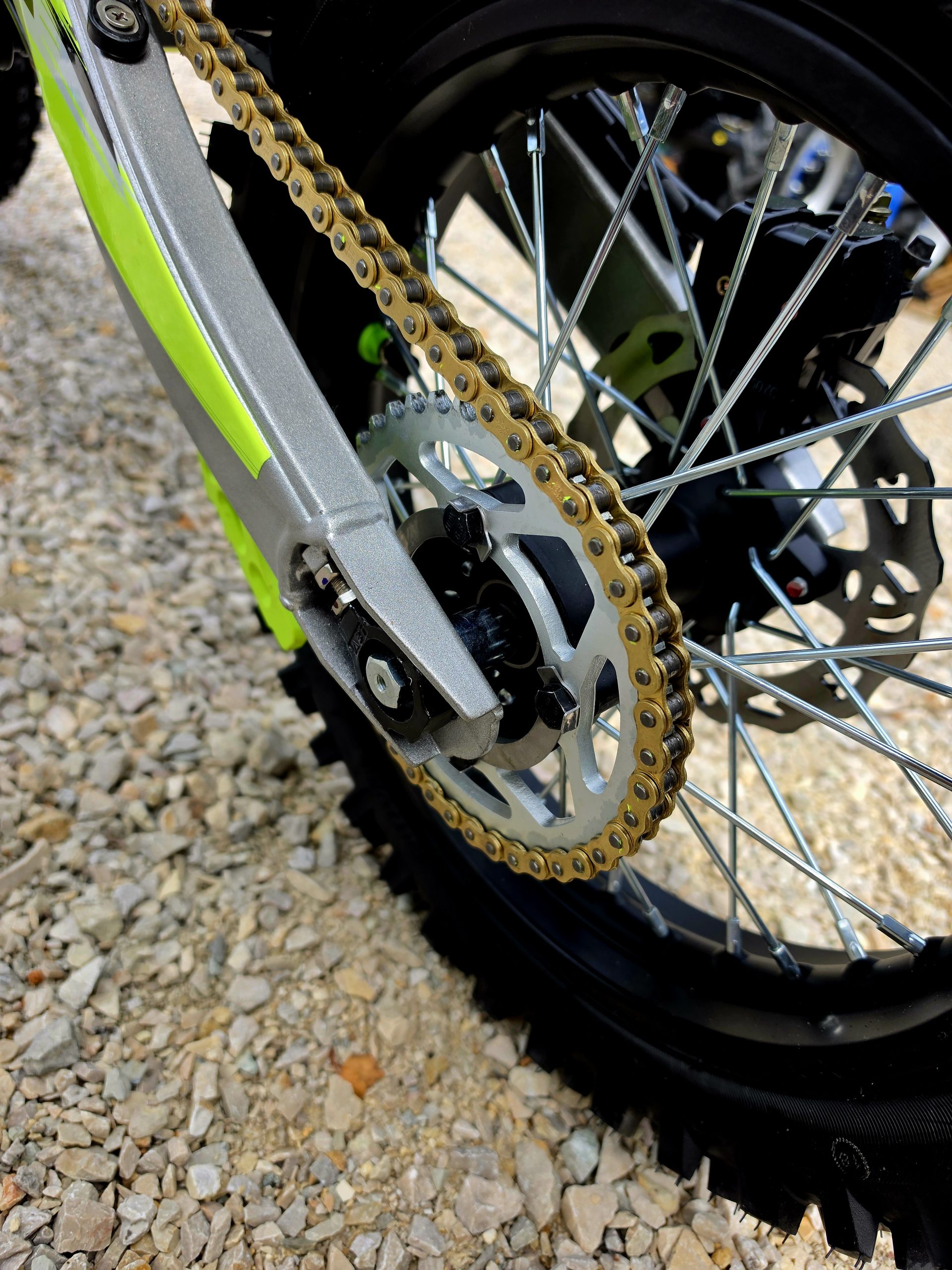 UPBEAT 125ccm dirt bike (neon zöld) - Image 7